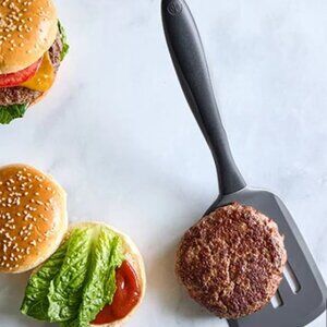 NIP Pampered Chef Silicone Slotted Turner #100679 - Fast Ship!